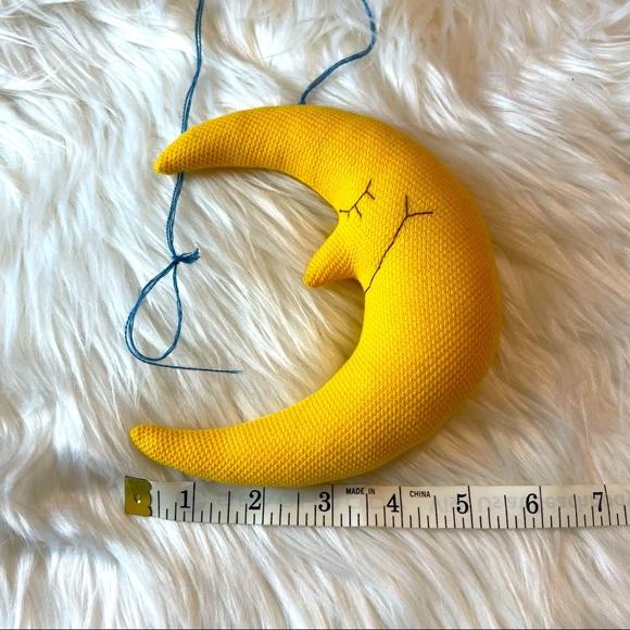 Kids Home/Room Crescent Moon  Decoration Props Size Small Hand Made Craft New - Picture 3 of 4